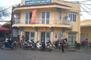 Hà Nội: Sai phạm tại Chợ đầu mối Long Biên: "Quả bóng" trách nhiệm thuộc về ai?