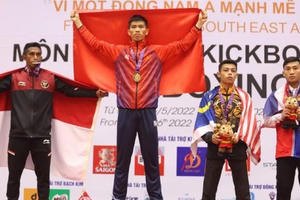 Kickboxing “hốt vàng” cho đoàn thể thao Việt Nam Kickboxing “hốt vàng” cho đoàn thể thao Việt Nam