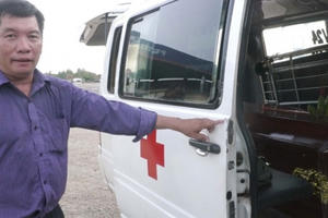 Bình Định: Ngăn cản xe cấp cứu chở người chết ra khỏi bệnh viện Bình Định: Ngăn cản xe cấp cứu chở người chết ra khỏi bệnh viện