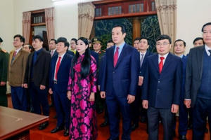 Lãnh đạo các tỉnh, thành dâng hương tri ân liệt sĩ nhân kỷ niệm Ngày thành lập Đảng