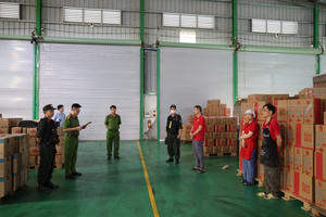 Công an Phú Thọ thu giữ hàng trăm tấn hạt nêm, mì chính giả tại Công ty Famimoto Việt Nam