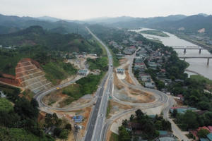 Lào Cai: Khai thác và vận hành nút giao cao tốc xuống Phố Lu