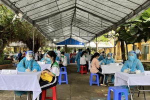 Ngày 21/02: Cả nước giảm 331 ca nhiễm Covid-19 so với ngày trước đó, riêng Hà Nội trên 5 nghìn ca nhiễm