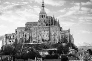 Tòa lâu đài bí ẩn giữa đại dương - nơi quay “chúa tể của những chiếc nhẫn”