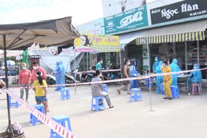 Đề nhiều ca mắc Covid trên địa bàn, Chủ tịch phường bị điều chuyển công tác