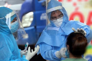 Người dân từ tỉnh thành khác về Hà Nội phải khai báo y tế Người dân từ tỉnh thành khác về Hà Nội phải khai báo y tế