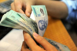 Điểm báo ngày 24/7/2017: Chủ trại lợn thu 12 tỷ đồng/năm vẫn phải vay “tín dụng đen”