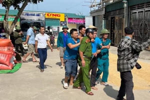 Chủ tịch tỉnh Thanh Hóa khen thưởng người dân và lực lượng bắt giữ Triệu Quân Sự