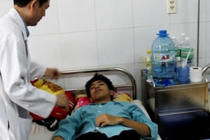 Quảng Nam: Một học sinh lớp 9 bị đánh “hội đồng” chấn thương sọ não