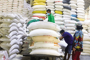 Chính phủ cấp xuất tổng số gần 21,6 nghìn tấn gạo hỗ trợ người dân