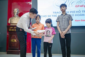 Tiếp tục đồng hành vì tương lai của các em nhỏ mồ côi Tiếp tục đồng hành vì tương lai của các em nhỏ mồ côi