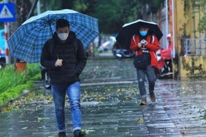 Bắc và Trung Trung Bộ trời nhiều mây, có mưa rào và giông rải rác