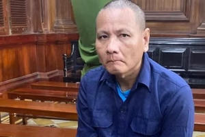 Nghi ngờ vợ ngoại tình, dùng dao tấn công rồi bỏ trốn nhưng bất thành