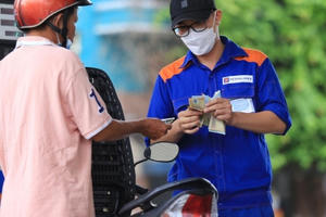 Giá xăng có thể tăng nhẹ vào chiều nay