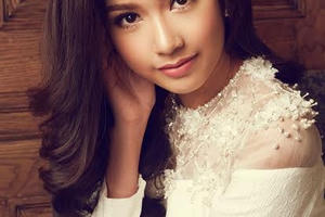 Á hậu Thúy Vân ngồi “ghế nóng” cuộc thi  Hoa hậu Doanh nhân Người Việt Châu Á 2017