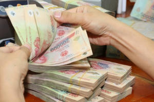 Vay ngân hàng nào lãi suất thấp?