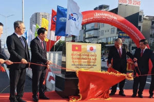 Chính thức thông xe dự án đường trên cao hơn 5.000 tỷ đồng đẹp nhất Hà Nội