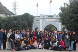 Công đoàn Bộ Tư pháp sinh hoạt chuyên đề nhân dịp Quốc tế Phụ nữ 8/3