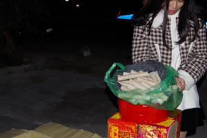 Hà Nam: Bắt giữ thiếu nữ vận chuyển, mua bán pháo nổ kiếm tiền "đi bay"