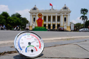 Cảnh báo nắng nóng tại nhiều địa phương, nền nhiệt có thể vượt ngưỡng 40 độ C Cảnh báo nắng nóng tại nhiều địa phương, nền nhiệt có thể vượt ngưỡng 40 độ C