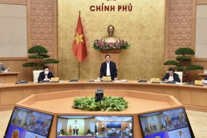 Chính phủ ban hàng loạt gói hỗ trợ phục hồi, phát triển kinh tế - xã hội