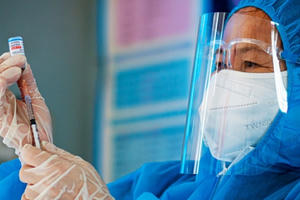 Trẻ dưới 12 tuổi mắc COVID-19 có được sử dụng thuốc Remdesivir không?