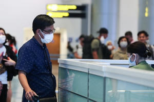 Virus corona chủng mới lây từ người sang người từ giữa tháng 12/2019