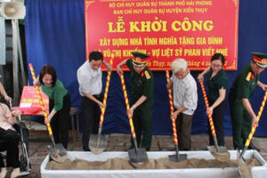 Bộ CHQS TP Hải Phòng khởi công nhà tình nghĩa tặng vợ liệt sỹ