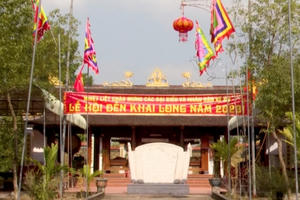 Đầu xuân tham dự lễ hội đền cổ Khai Long