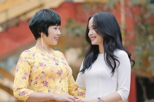 Hot girl đạt điểm thi cao vút, gạt phăng định kiến “chân dài não ngắn“