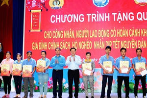 Phó Thủ tướng Vương Đình Huệ tham dự chương trình Tết vì người nghèo