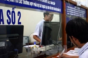 Đề xuất “mất bằng lái xe phải thi lại”: Chuyên gia pháp luật 'lên tiếng'