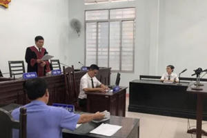 Chửi bới, tấn công cán bộ sau cuộc nhậu