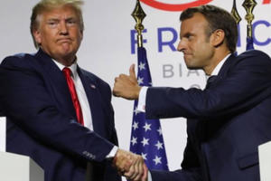 Tuyên bố 'sốc' của Tổng thống Trump: Tôi muốn Iran và Triều Tiên trở nên giàu có