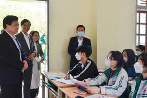 Thứ trưởng Bộ GD&ĐT: Chủ động và sẵn sàng cho Chương trình mới ở lớp 10