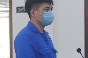 Tìm đến nhà người tình, dùng súng bắn vào đầu nạn nhân