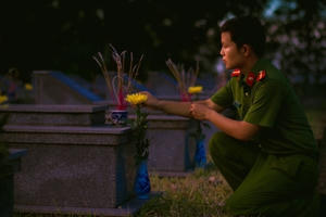 Hình ảnh đẹp và xúc động trong ngày lễ tri ân