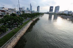 TP HCM: Hạn chế lưu thông đường thủy nội địa trên kênh Tàu Hủ, kênh Ngang