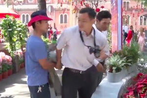 Cách phòng chống bị móc túi khi đi chơi Tết