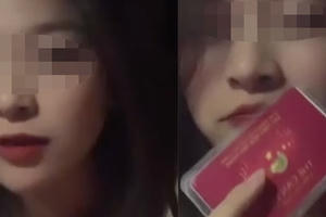 Xử phạt 12,5 triệu đồng cô gái khoe “thông chốt” bằng “thẻ đỏ quyền lực”