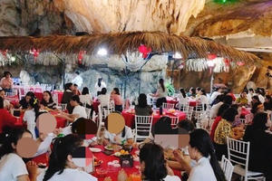 Sở VHTT&DL Quảng Ninh thông tin về việc hang động bị biến thành nơi tổ chức sự kiện, mở tiệc ăn uống