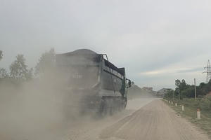 Nghệ An: Tái diễn tình trạng xe quá khổ, quá tải trên Quốc lộ 46B