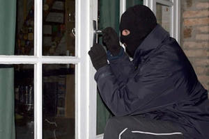 Lạng Sơn: Đạo chích "thụt két", ẵm gọn bạc tỷ ở trụ sở UBND huyện