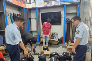 Hà Nội phát hiện 1.050 vụ buôn lậu, gian lận thương mại trong 4 tháng đầu năm Hà Nội phát hiện 1.050 vụ buôn lậu, gian lận thương mại trong 4 tháng đầu năm