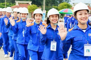 Bỏ quy định “Lao động nữ nuôi con dưới một tuổi được nghỉ mỗi ngày 60 phút”