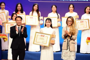 Trà Dr Thanh lần thứ 11 đồng hành cùng Giải thưởng Quả cầu vàng