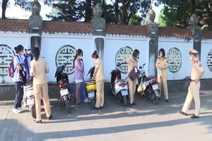 Xử lý nghiêm tình trạng học sinh điều khiển phương tiện xe mô tô, xe gắn máy khi chưa đủ tuổi theo quy định