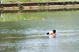 Hai cháu nhỏ 3 tuổi ở Đắk Nông bị đuối nước thương tâm