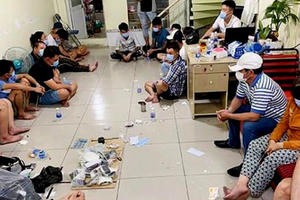 Triệt phá sòng tài xỉu, thu giữ hơn 200 triệu đồng