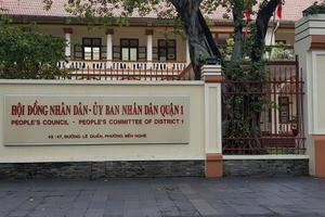 Nhiều sai sót trong các gói thầu mua sắm thiết bị y tế phòng chống dịch Covid-19 tại Quận 1